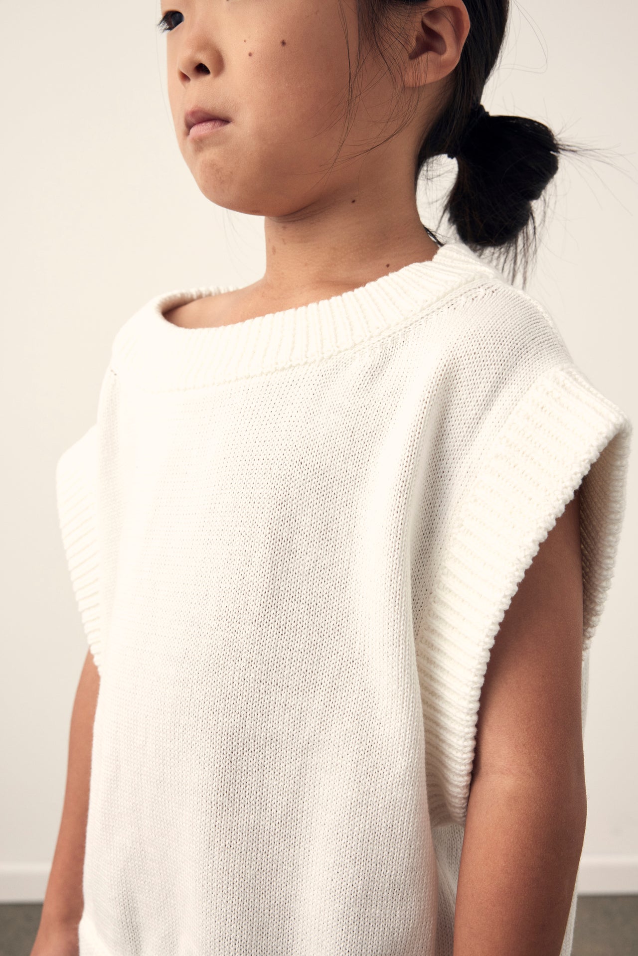 Marche knit vest - white